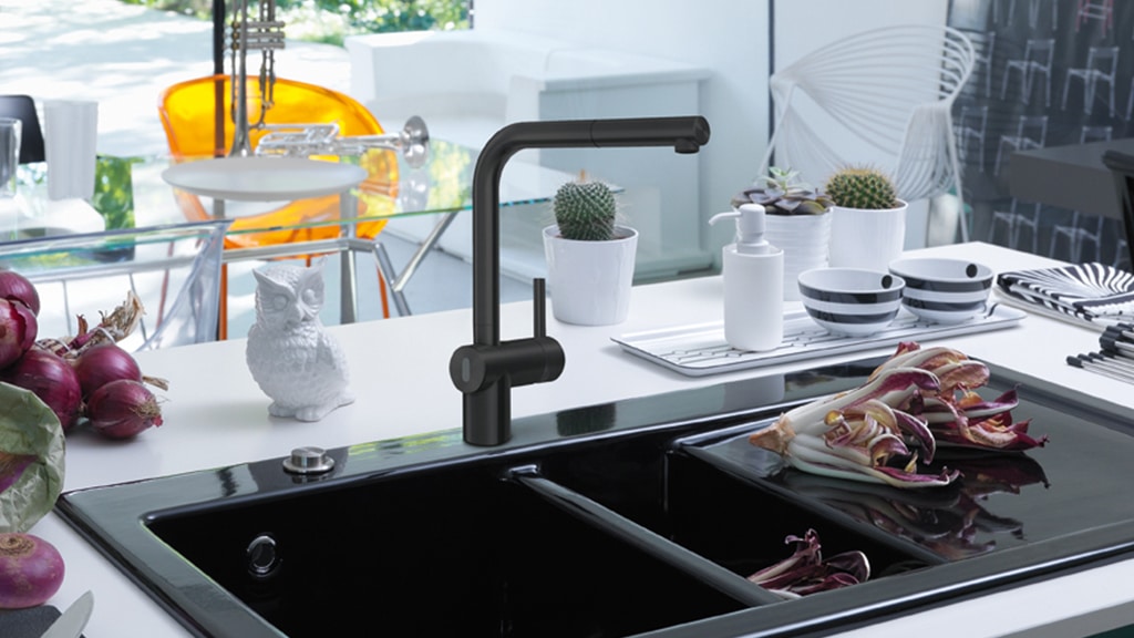 Franke Atlas Neo Nozzle Black Tap Worth Talking