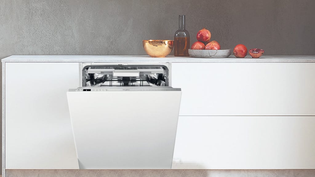 Whirlpool-Built-In-Dishwasher-WIO3O41PLESUK-Sliding-Hinges