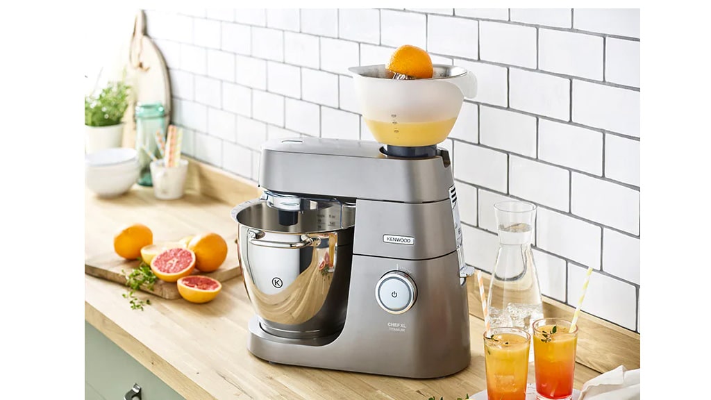 kenwood-citrus-juicer-chef-kitchen-machine-attachment-awat312b01-lifestyle