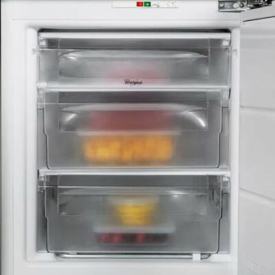 Whirlpool Built-In Freezer 81.5CM AFB 8281 a