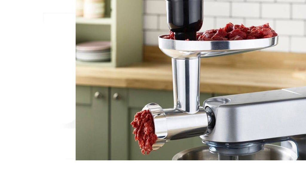 kenwood-chef-food-mincer-attachment-aw20011012-lifestyle-3-a