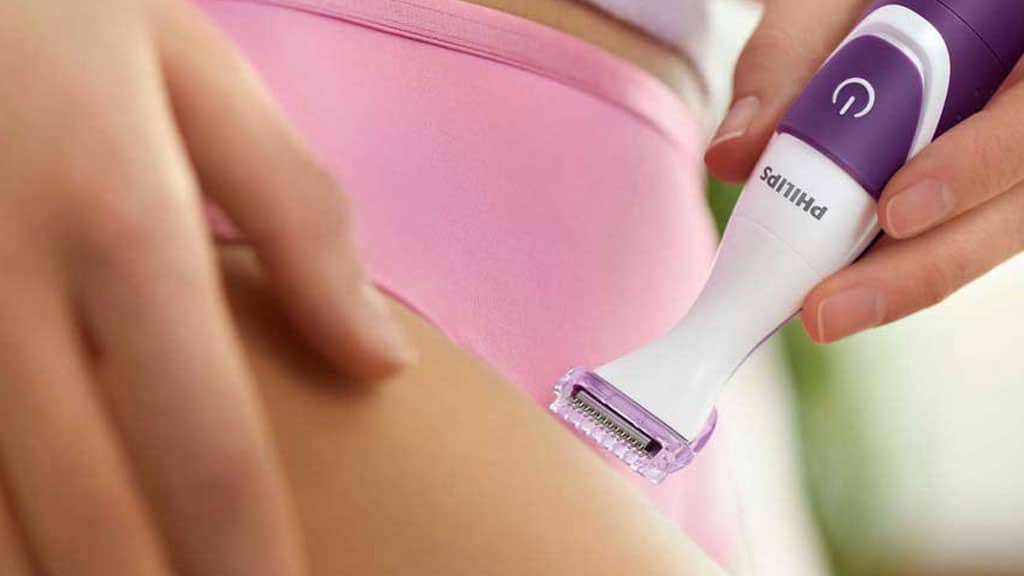 Philips Satinelle Essential Corded Compact Epilator, Bikini Trimmer BRP505 00