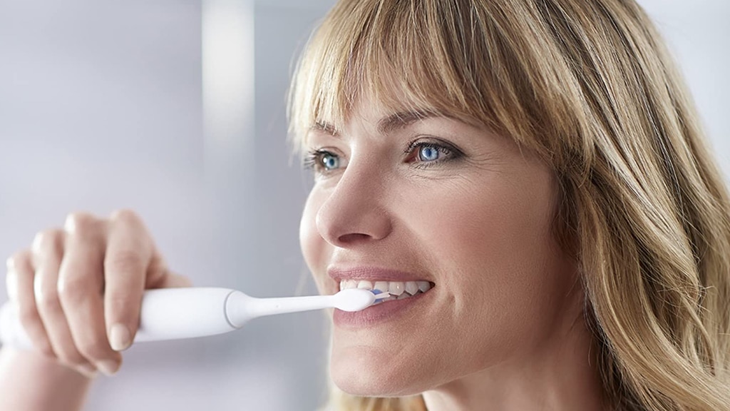 Philips ProtectiveClean 4500 Toothbrush HX6839-34 c