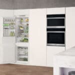 Whirlpool Built-In Fridge Freezer WHC20T321UK n