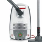 Severin Bagged Vacuum Cleaner BC7047 - a