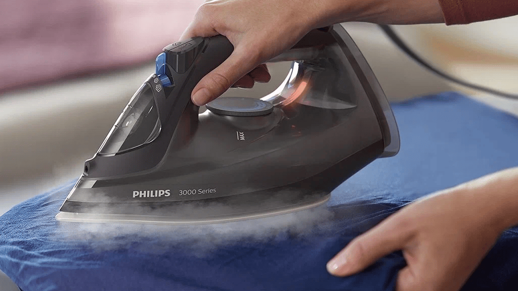 Philips Series 3000 Steam Iron, 2600W, 200g - Crosscraft