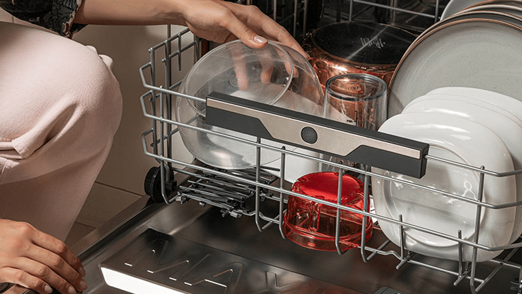 Hoover Dishwashers new foldable rack