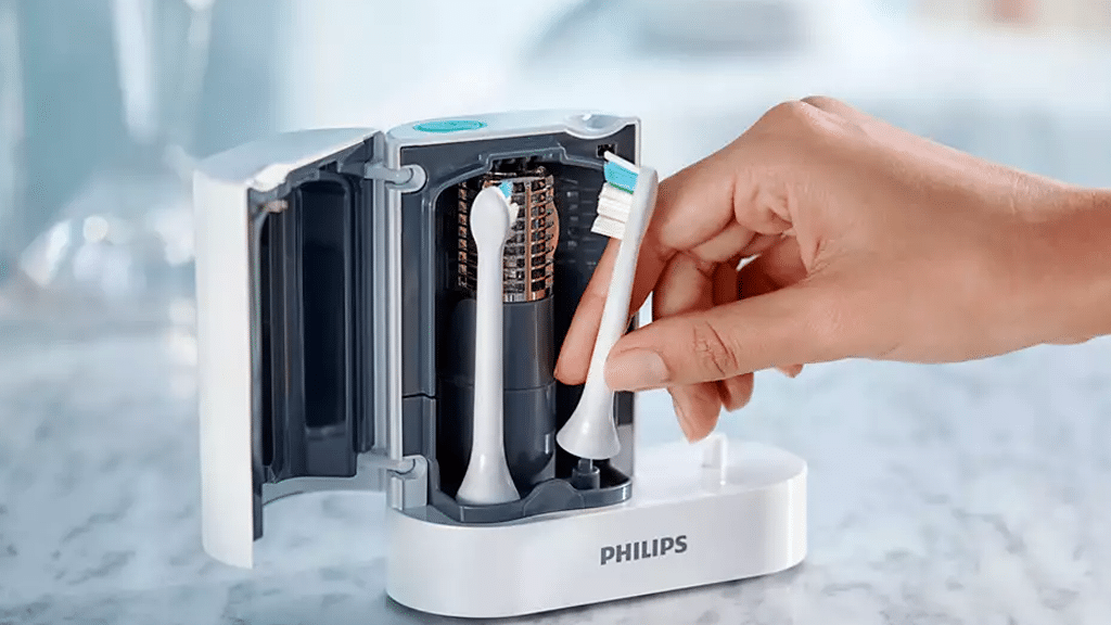 Philips UV Toothbrush Head Sanitiser HX6907 01 c