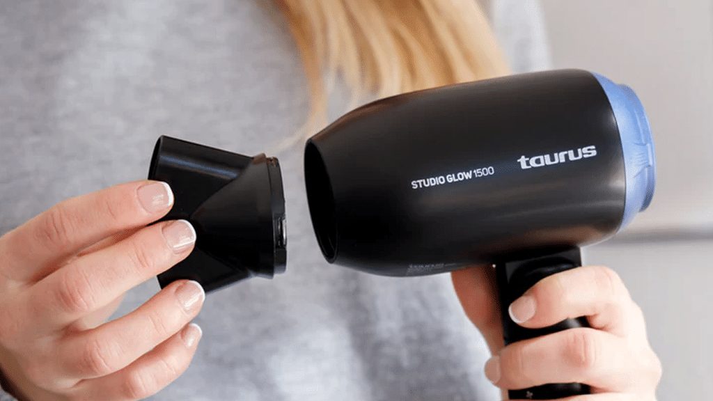 Taurus Studio Glow 1500 Hair Dryer 900117000 d