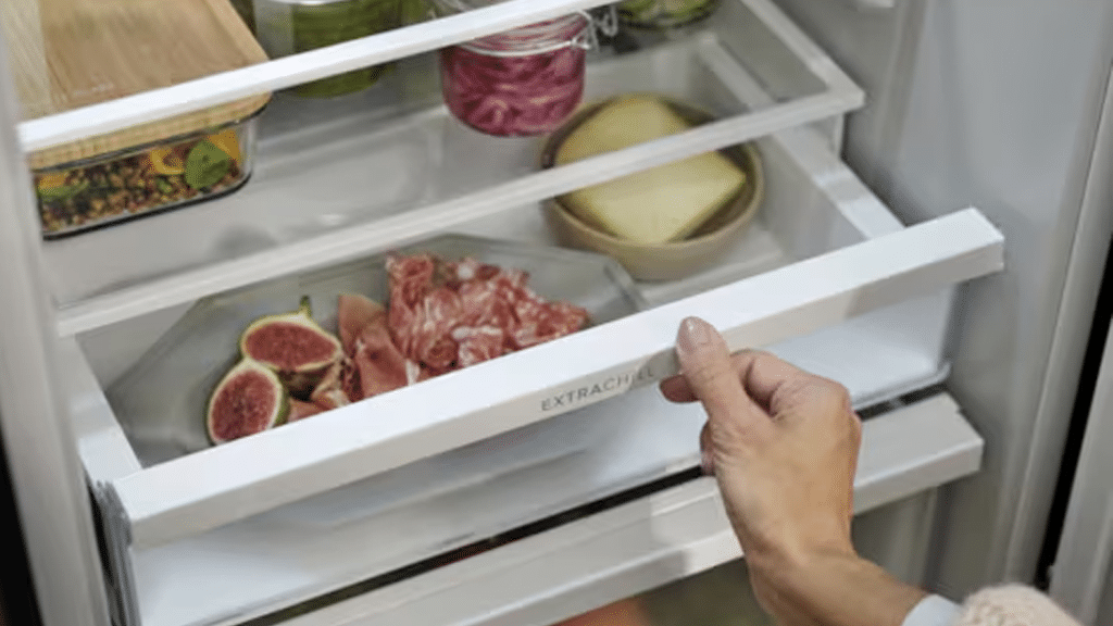 Electrolux GreenZone Series 700 Built In Fridge Freezer KNP7MD18S e