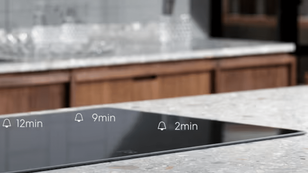 Electrolux SenseBoil® Series 700 Induction Hob EIS82453IZ j