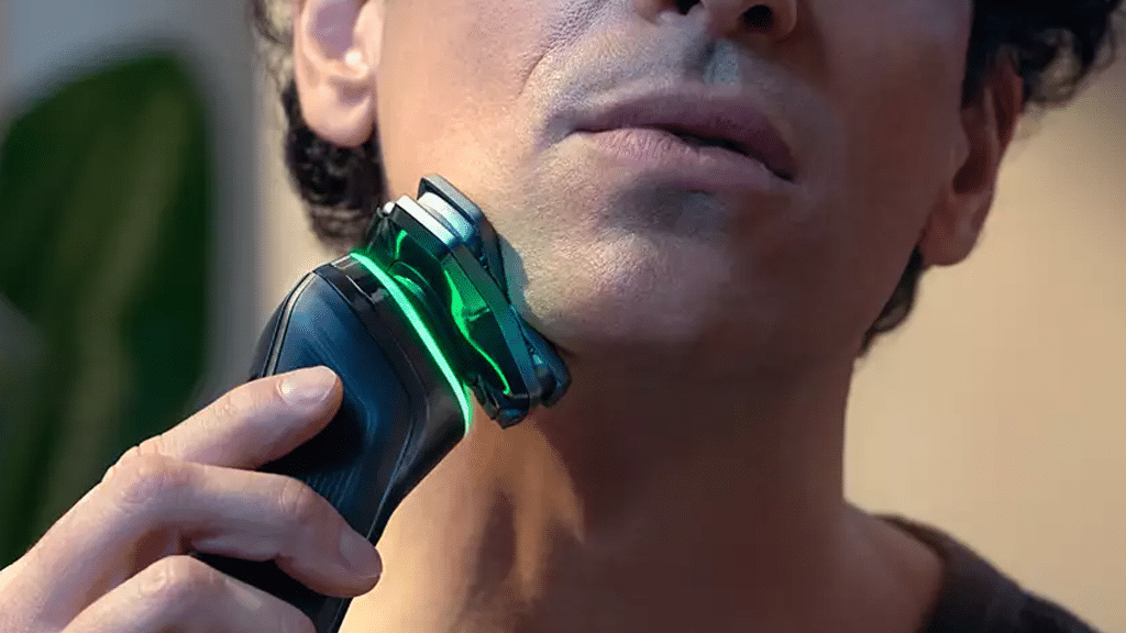 Philips Series 9000 Wet & Dry Electric Shaver S9976 55 d