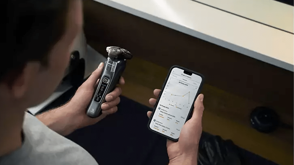 Philips Wet & Dry 8000 Electric Shaver S8692 35 c