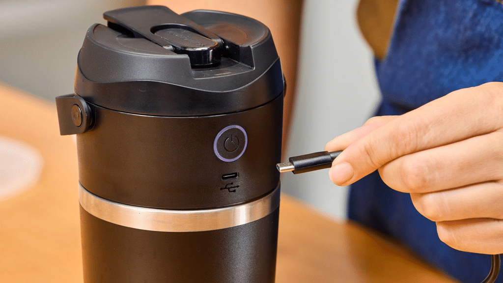 nutribullet Flip™ Portable Smoothie Maker P016B g
