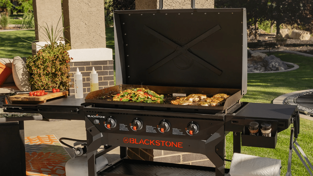 Blackstone Iron Forged 36” Griddle Gas BBQ Grill 2310DK d