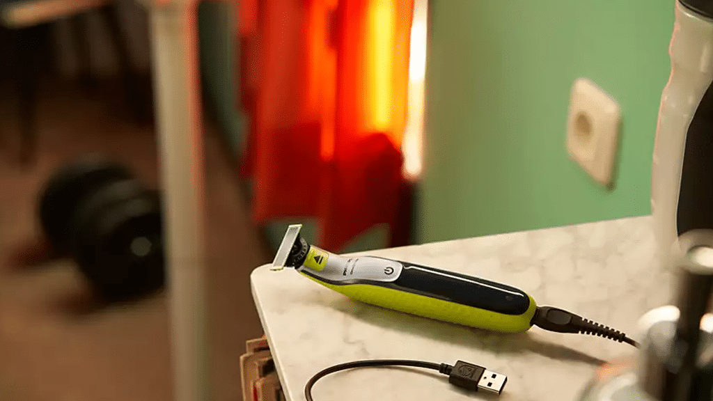 Philips OneBlade 360 Electric Shaver QP2734 23 f