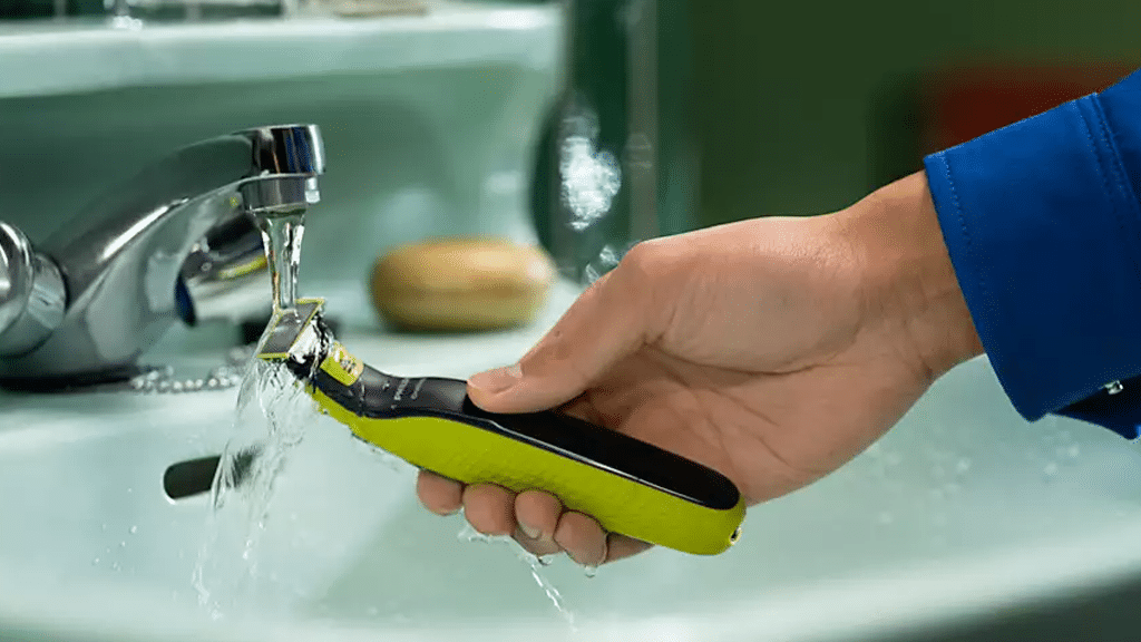 Philips OneBlade 360 Electric Shaver QP2724 23 h