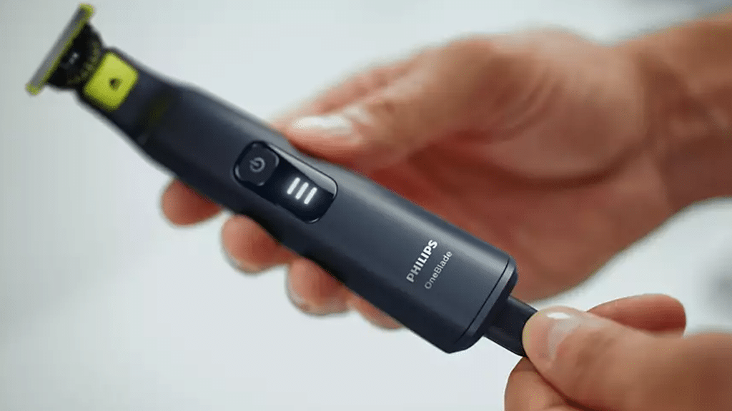 Philips OneBlade Pro 360 Electric Shaver QP6542 15 a12