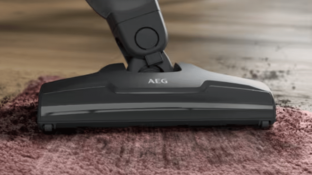 AEG Clean 3000 Cordless Vacuum Cleaner AS31CB18DB c