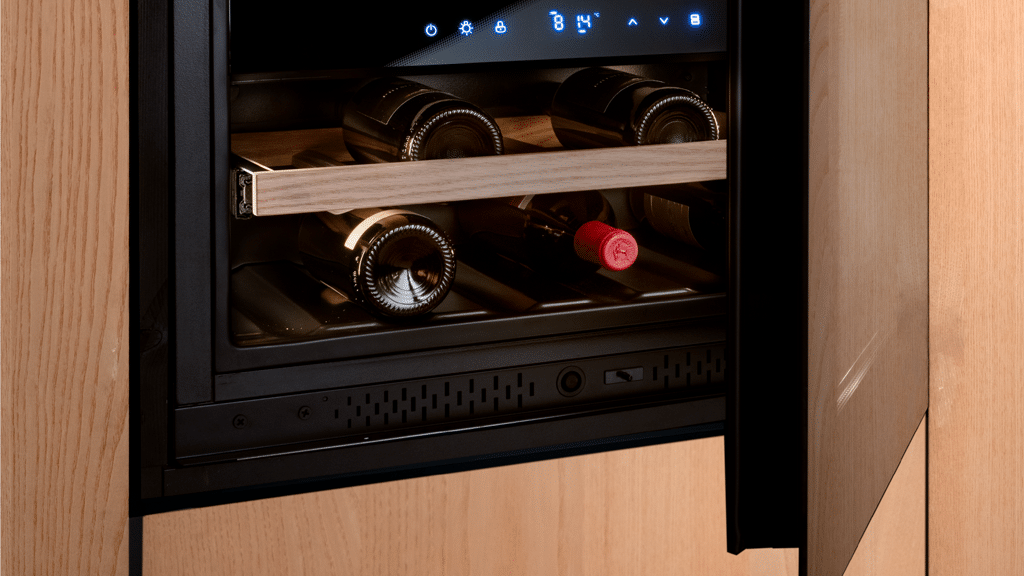 Bertazzoni Modern Series Built In Wine Cooler RWC60B4DNRP c