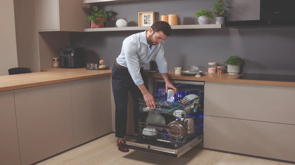 Haier Biovitae Collection I-Pro Shine Series 6 Built In Dishwasher XS 4A4M4BB b24