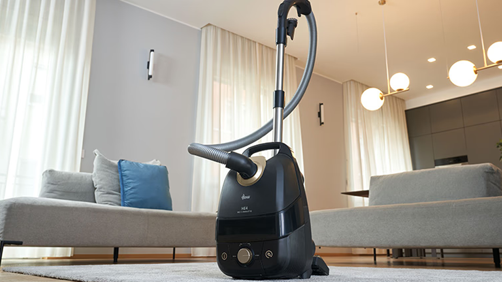 Hoover HE4 Power Master Bagged Vacuum Cleaner HE410P 011 c14