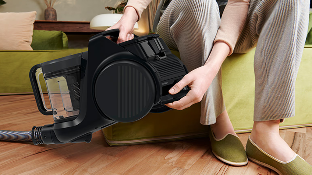 Hoover HP2 Turbo Bagless Vacuum Cleaner HP210P 011 a12