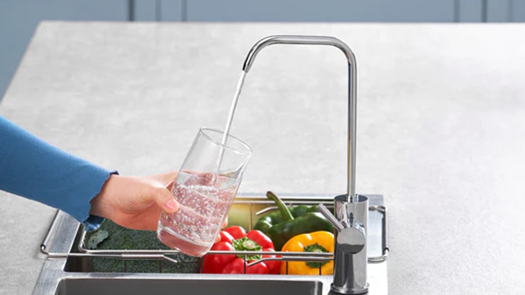 Philips AUT8960 Reverse Osmosis System b