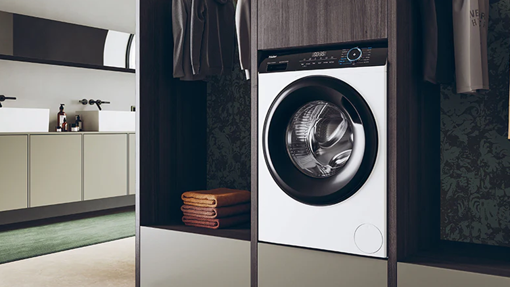 Haier I-Pro Series 3 Washing Machine HW100-B14939 b7