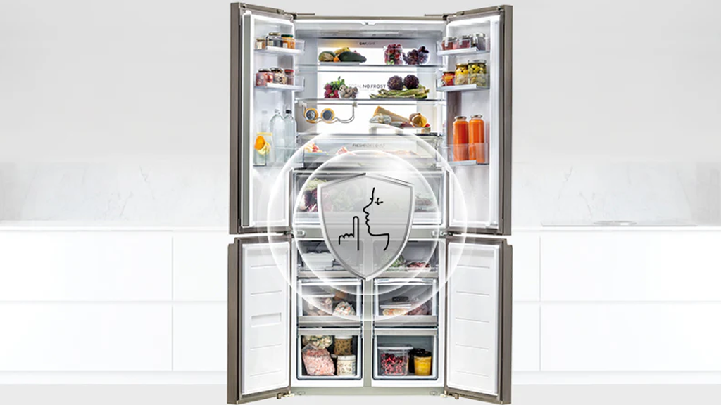 Haier SBS 90 Series 3 American Style Fridge Freezer HSR3918ENPG b2